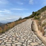 Ausgebauter Wanderweg am Fusse des Montgo