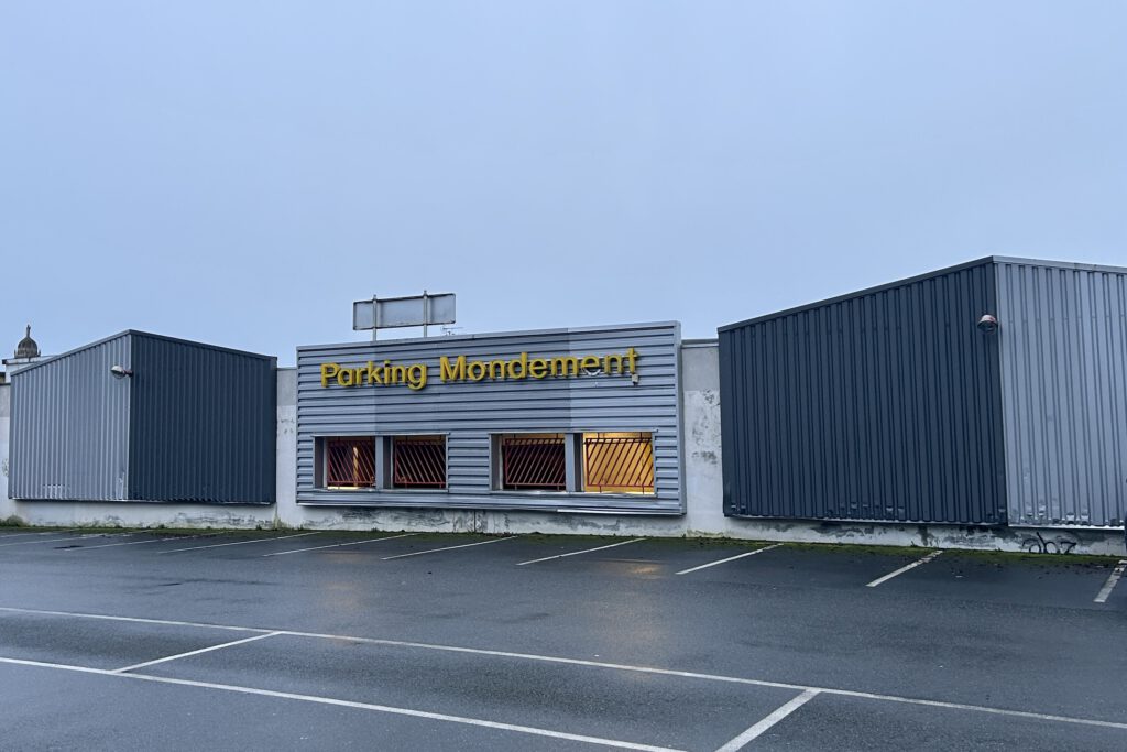 Parking Mondement