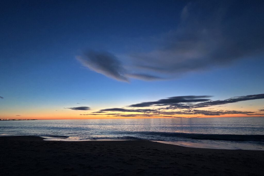 Sonnenaufgang am Strand